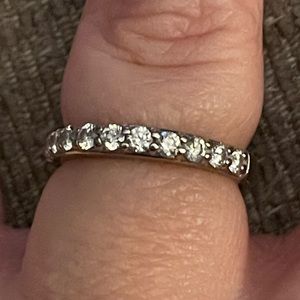 A Jaffe 10 diamond anniversary band. Size 6 ish